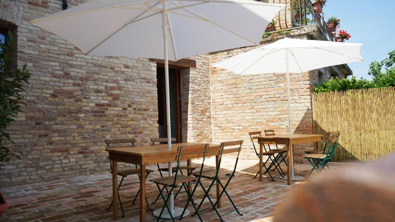 Il Castello Affittacamere Montecosaro  Экстерьер фото