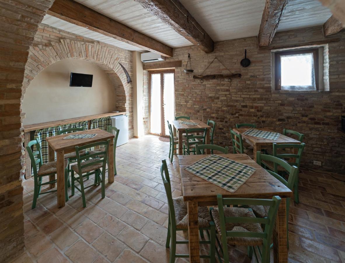 Il Castello Affittacamere Montecosaro  Экстерьер фото