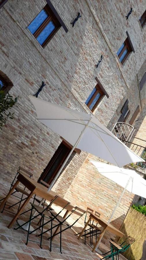 Il Castello Affittacamere Montecosaro  Экстерьер фото